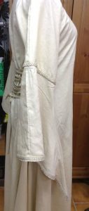 Weißes mittelalterliches Leinen Kleid